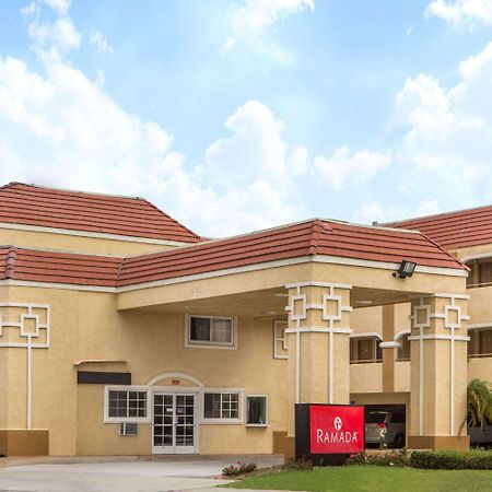 Ramada By Wyndham Ontario Ξενοδοχείο Εξωτερικό φωτογραφία