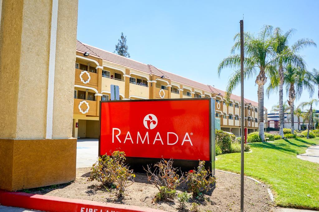 Ramada By Wyndham Ontario Ξενοδοχείο Εξωτερικό φωτογραφία