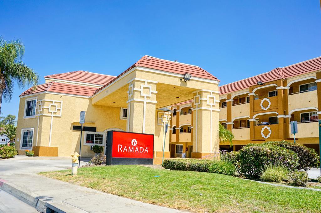 Ramada By Wyndham Ontario Ξενοδοχείο Εξωτερικό φωτογραφία
