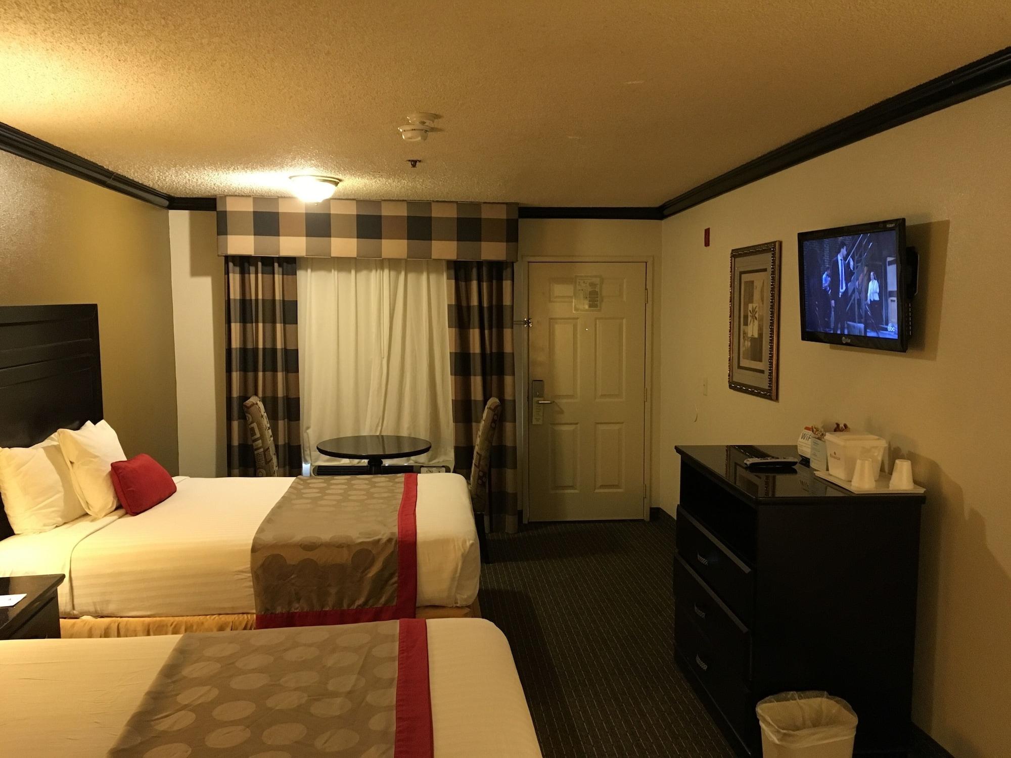 Ramada By Wyndham Ontario Ξενοδοχείο Εξωτερικό φωτογραφία